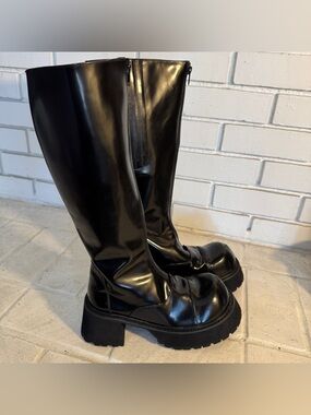 UNIF Black Leather Platform "Daze" Tall Boots - Women’s Size 8
